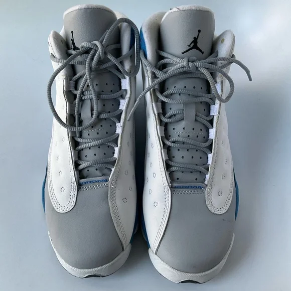 Air Jordan Sz.6Y White Gray and Italy Blue aSneakers - Picture 3 of 13